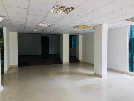 Kinh Doanh VIP, Khúc Thừa Dụ, 190m2 MTx8m vị trí mặt tiền hiếm