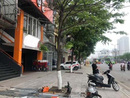 Bán mặt đường Giải Phóng, Thanh Xuân ô tô, kinh doanh 80m2*5T, Mt5.5m, hơn 20 tỷ