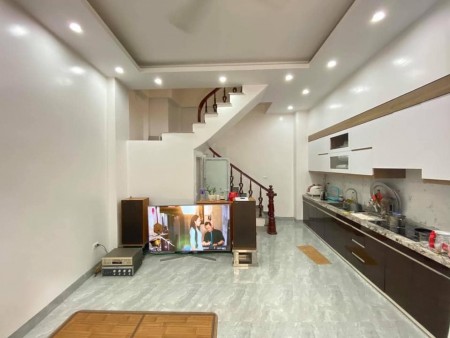 Bán Nhà Chùa Bộc, Đống Đa diện tích sử dụng 54m2, 4 tầng, giá nhỉnh 4 tỷ