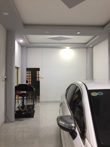 Bán nhà mặt tiền đường 4 Phước Bình Quận 9 diện tích sử dụng giá 7.6 tỷ