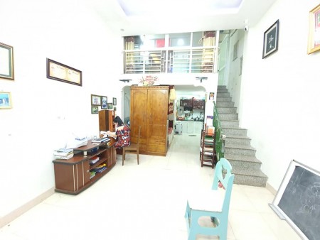 Bán Nhà Vĩnh Ninh, Thanh Trì 50m2, 2 Tầng, MT 4m, Giá 1.65 Tỷ.