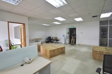 Cho thuê văn phòng tại 33 Lê Trung Nghĩa, Tân Bình giá chỉ 11,5$ /m2