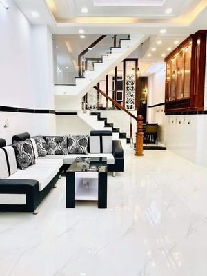 Bán nhà ngõ ô tô diện tích rộng, giá rẻ nhất thị trường, 4 tầng đúc
