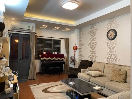 Cán bộ nhượng nhà siêu đẹp, an ninh đỉnh, hàng xóm Aeon Mall, uỷ ban Thạch Bàn, Long Biên, dt 63.5m2, giá 4.7 tỷ