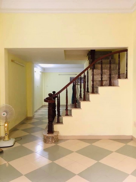 Bán nhà phân lô ngõ 155 Cầu Giấy, 2 mặt thoáng, 50m * 4T, giá 4,75 tỷ.