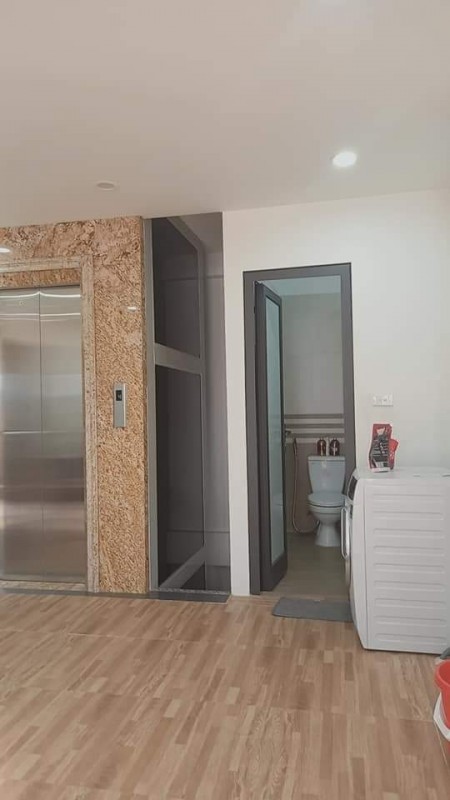 Xuân La 50m2X6T, Thang máy. Lô góc. Ngõ thông kinh doanh đỉnh. Giá 11.5 tỷ.