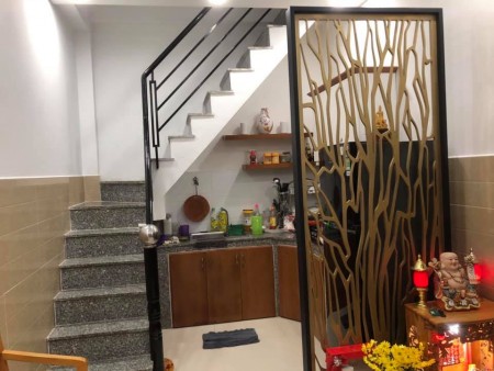 Nhà đẹp ở ngay hxh đường Huỳnh Tấn Phát, vừa ở vừa cho thuê, 76m2 4,98 tỷ Quận 7