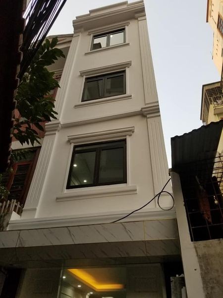 Bán nhà Định Công Thượng, diện tích sử dụng 40m2, 5 tầng, mặt tiền 3.2, giá bán 4.2 tỷ