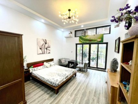 Bán nhà Phố 8/3 ô tô đỗ cửa, nội thất chuẩn 5 sao, kinh doanh 40m2 4 tầng giá 6,3 tỷ