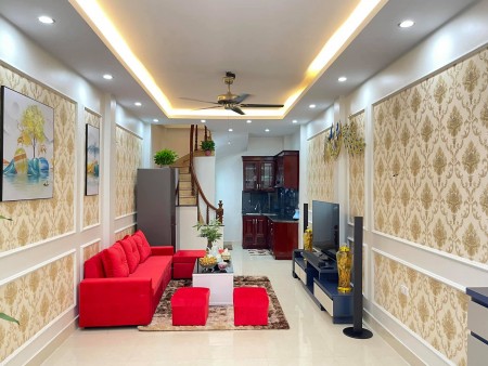 Nhà riêng Kim Giang siêu đẹp 4 tầng 33m2 giá 2 tỷ 95, lh 0941570196