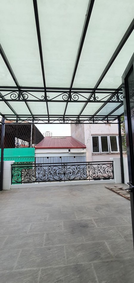 Nhà đẹp Gia Thụy, 62m x 4 tầng, mt 4m, ô tô, giá bán 6.26 tỷ