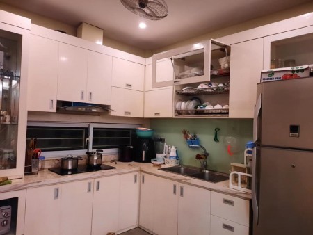 Bán nhà Đặng Tiến Đông: Ôtô đỗ cửa, 40m2, MT 4.2m, 6T, nhà đẹp, tặng nội thất-0975642942