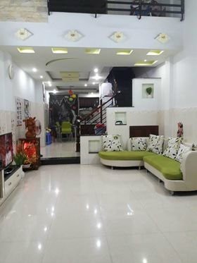 Đường trước nhà 5m, xe hơi đỗ cửa Phan Sào Nam, giá bán 4,4 tỷ