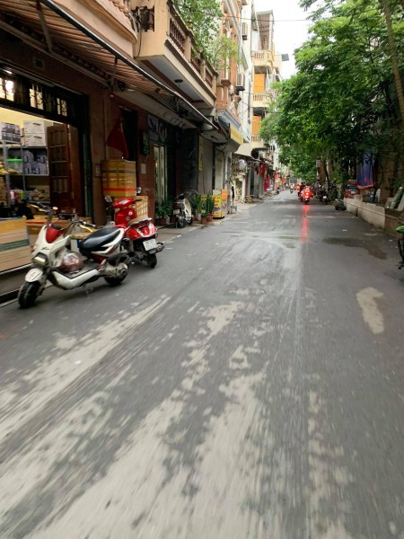4,5 tỷ có nhà mặt đường ô tô tránh thẳng ra Nguyễn Trãi, trung tâm quận Thanh Xuân