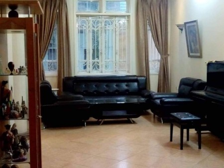 Bán nhà Ngô Thị Nhậm Hà Đông phân lô ô tô đỗ cửa, dt 50m2, 4 tầng, giá 5.5 tỷ