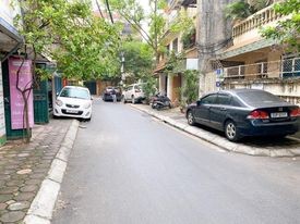 Bán Nhà Đăng Văn Ngữ, Đống Đa 40m 4 Tầng , Ngõ Thông Gần Ô Tô. Giá 4,15 tỷ.