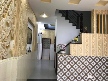 Nhà 3 tầng đẹp hiếm gò vấp cần bán chuyển chỗ làm việc chủ tặng nội thất