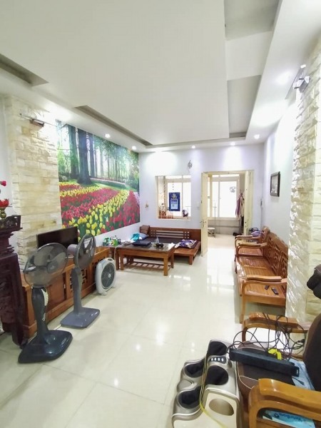 Bán nhà phố Lương Yên, Hai Bà Trưng. 27m x 5 tầng giá 2 tỷ có thương lượng