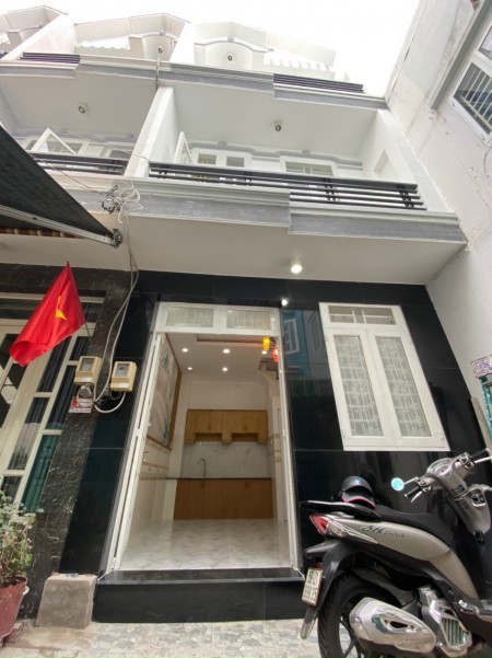 Bán nhà 2 lầu vị trí hẻm 2020 Huỳnh Tấn Phát, Thị trấn Nhà Bè giá 1,7 tỷ