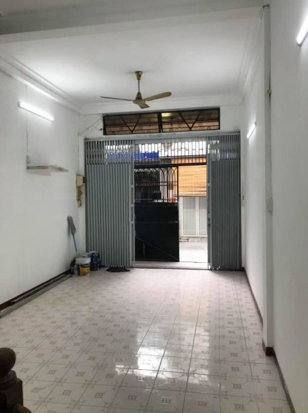 Nhà hẻm xe tải Vườn Lài, trệt, lầu, 2PN, 2WC, giá 7TR