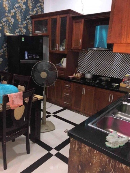 Bán nhà hẻm bê tông 6m mới đét gần trung tâm Huấn Luyện bay đường Hồng Hà, Tân Bình: lh0909484131
