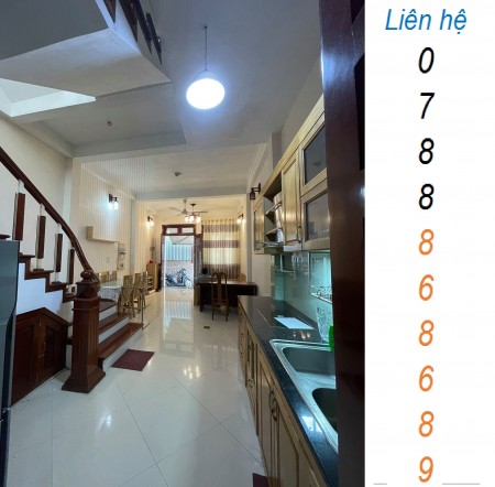 Nhà nguyên căn đẹp Quận Tây Hồ, bao rộng, giá rẻ nhỉnh 3 tỷ, dt 43m2, 5 tầng đúc