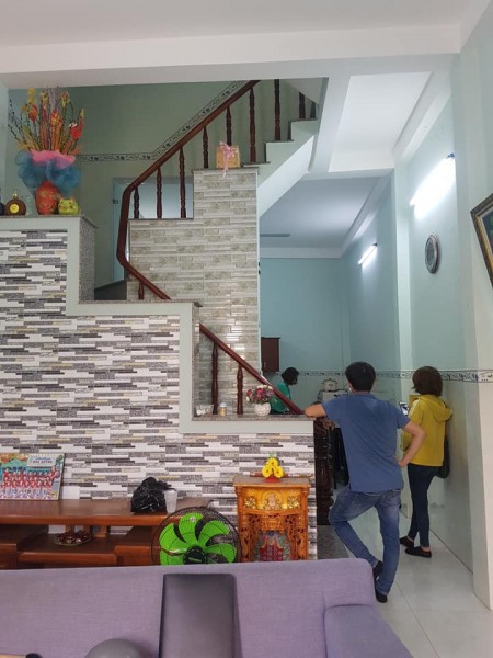 Bán gấp nhà Bình Tân, dt 60m2, giá chỉ 3.5 tỷ, lh 0917173744, khu dân cư