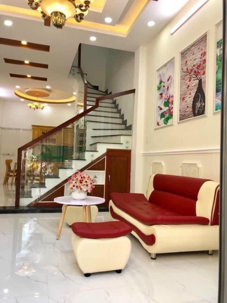 Nhà siêu đẹp siêu thoáng hẻm xe 3 gác đua gần chợ Tân định dt 30m2 giá chỉ 4 tỷ