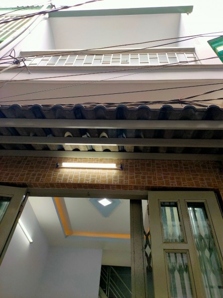 Bán nhà 25m2, 2 tầng đúc kiên cố, giá chỉ 1.5 tỷ, lh 0917173744 Nghĩa