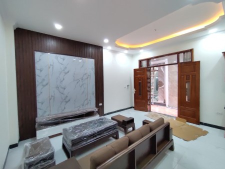 Bán nhà cạnh Park CiTy, Lê Trọng Tấn, Hà Đông 36m X 4 tầng MT4m chỉ 2 tỷ 300.