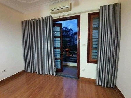 Nguyên căn đúc kiên cố kiến trúc đẹp, Quận Hai Bà Trưng, giá 8.2 tỷ
