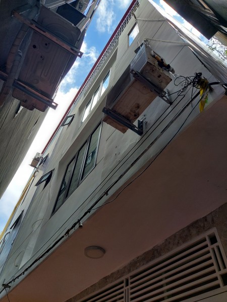 Bán nhà Đa Sỹ 35m2, 30m ra ô tô tránh, ngõ rộng thoáng, mt rộng, nhà đẹp ở ngay