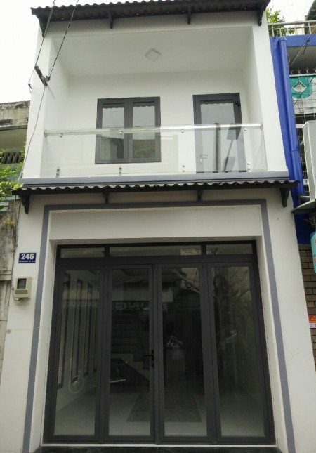 Bán nhà chợ Hồng Lạc 35m2, cách đường lớn 20m, q Tân Bình chỉ 2 tỷ 89