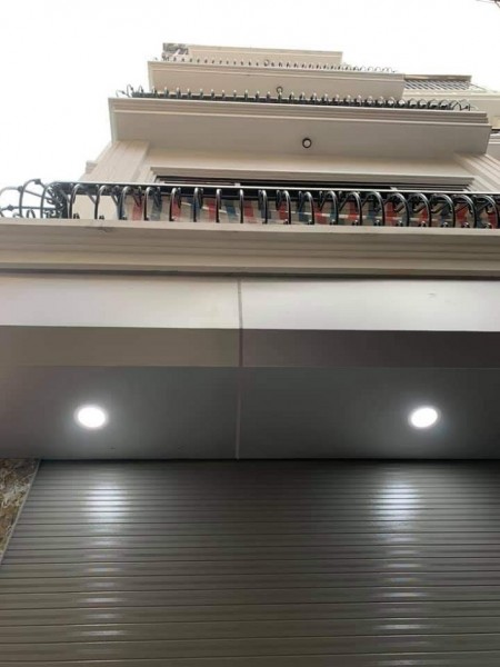 Bán nhà Chính Chủ 5 ngõ 198 Xã Đàn DT 40 m, 5 tầng giá 4.3 tỷ