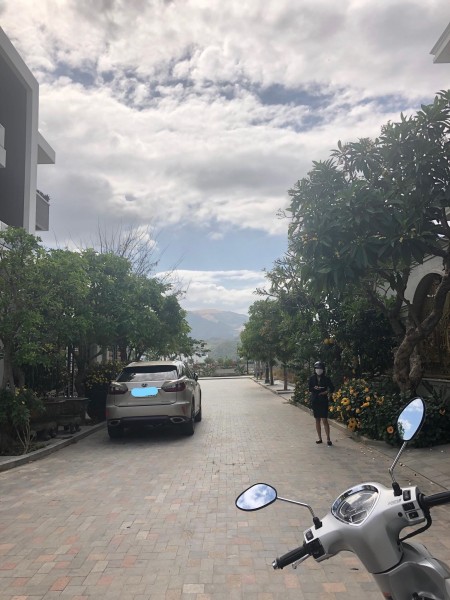 Đi đến slide 2