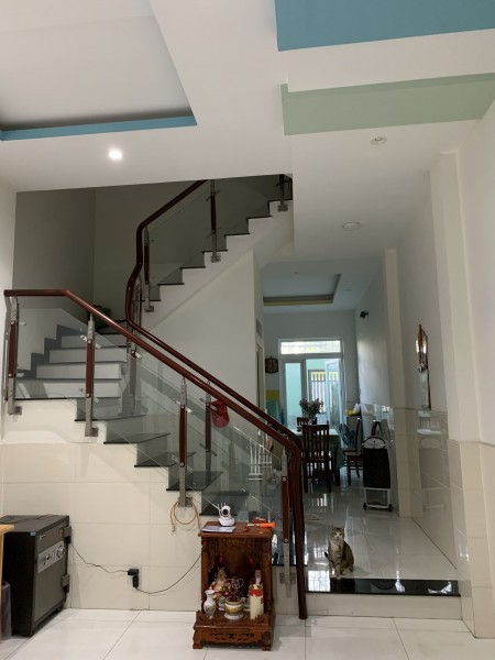 Cho thuê nhà HXT 688 Lê Đức Thọ, P15, Gò Vấp, 4x16m, 1 trệt, 3 lầu, 16 triệu/tháng