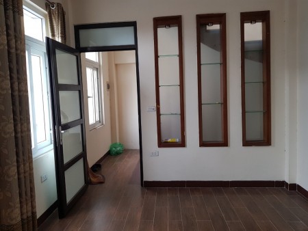 Siêu hiềm bán nhà Hồ Văn Chương, Đống Đa, dt 35m2, 7 tầng, mt 8m, giá 3.5 tỷ, lh 0904547386
