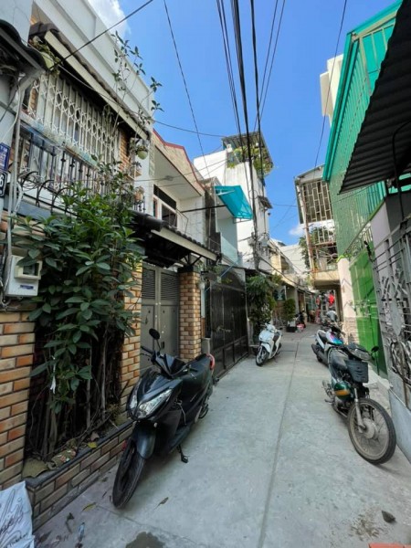 Bán nhà CMT8 Tân Bình nhà đẹp hẻm thông gíá bán 5,2 tỷ, khu an ninh