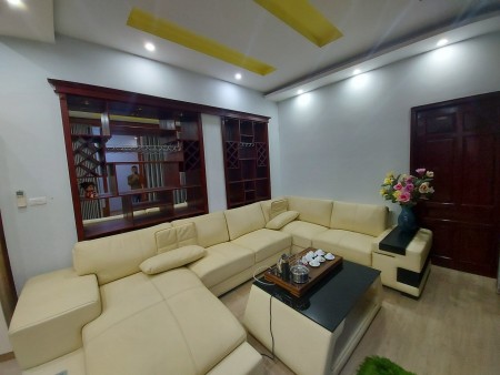 Bán nhà phố Tràng Thi, dt 45m2, nhà đẹp ở ngay, gần phố. chỉ 8 tỷ, lh 0942.861188