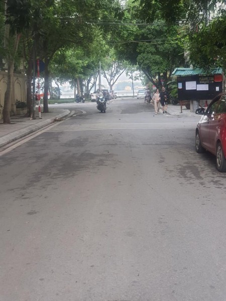 Phố Kinh Doanh - View Hồ Tây, 180m2 MTx10m Quảng An Quận Tây Hồ