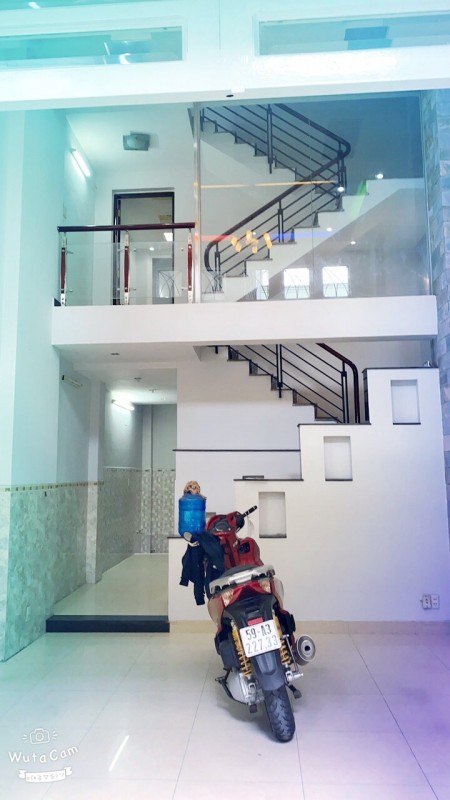 Nhà 4 tầng, 5PN, SHHC khu an ninh hẻm 287 Âu Dương Lân P2 Q8