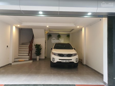 Bán nhà mặt phố Phú Diễn, Bắc Từ Liêm, Hà Nội, kinh doanh sầm uất, DT: 55m2, nhỉnh5 tỷ