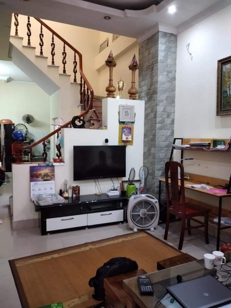 Chính Chủ cần bán nhà Nguyễn Văn Cừ diện tích 56m2, dưới 3 tỷ