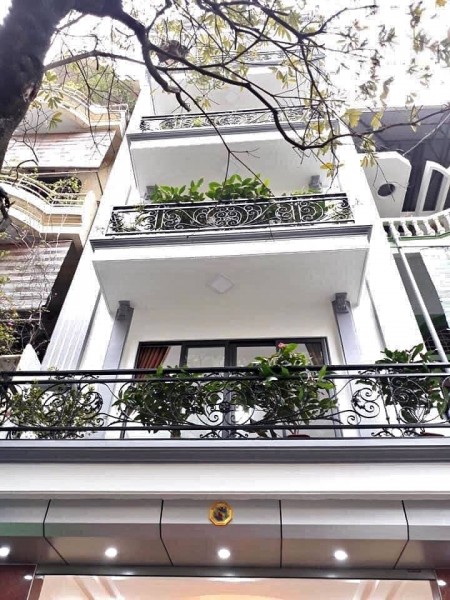Bán nhà đẹp, phân lô tại phố Vũ Trọng Phụng - Thanh Xuân 50m2 x 5 tầng, cách phố 35m, ở ngay.