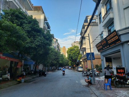 Siêu Phẩm Giá rẻ Nhà Mới đẹp 50m2 Xây 5 tầng tung tâm Mỗ Lao Hà Đông