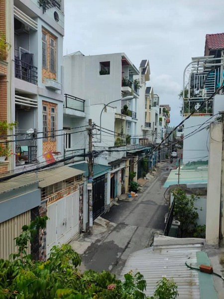 Cần bán nhà Tân Bình Phan Huy Ích DTSD 180m2 chủ bán giá chỉ 5 tỷ 800 triệu
