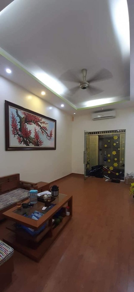 Nhà Văn Cao Quận Ba Đình diện tích sử dụng 41m2, giá 4.95 tỷ