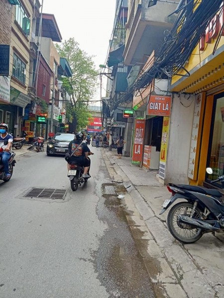 Bán nhà mặt phố Triều khúc - Thanh Xuân,vỉa hè, kinh doanh ngày đêm. Diện tích 55m2, giá chỉ 14 tỷ.