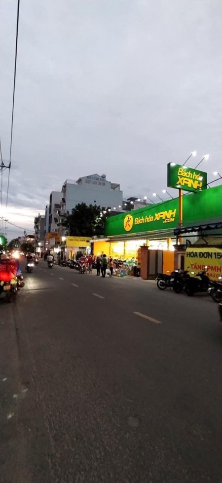 Bán nhà nguyên căn mặt tiền phường 15, Tân Bình, đt 40m2, giá 4 tỷ, lhcc