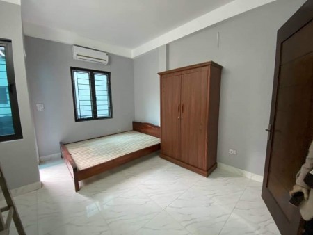 Bán tòa chung cư mini Triều Khúc 46m2 x 7 tầng x 10 phòng cho thuê – ô tô đỗ cách 30m